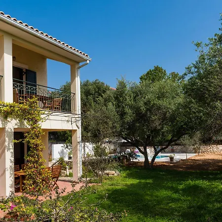 Koxyli & アパート Kaligata